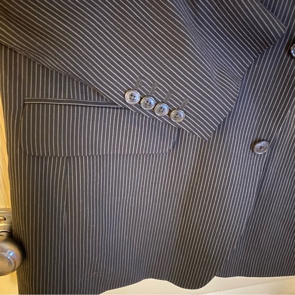 KENNETH COLE Blazer. Navy pinstriped pattern. - Picture 6 of 9
